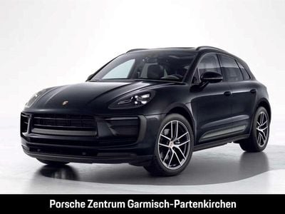 Gebraucht Porsche Macan 265 PS (194 kW) 2023 Tiefschwarzmetallic SUV