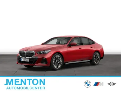 Gebraucht BMW 540 286 PS (210 kW) 2025 Rot Limousine
