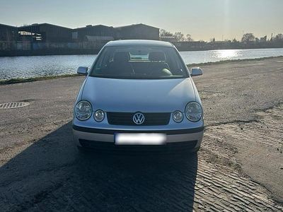 Gebraucht VW Polo 75 PS (55 kW) 2001 Silber Kleinwagen