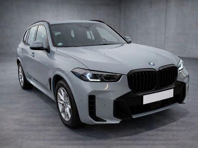 Grau Gebraucht 2024 BMW X5 M Sport SUV | 81.475 € (Fairer Preis)