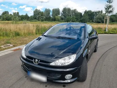 Gebraucht Peugeot 206 CC Filou 110 PS (80 kW) 2007 Schwarz Cabrio