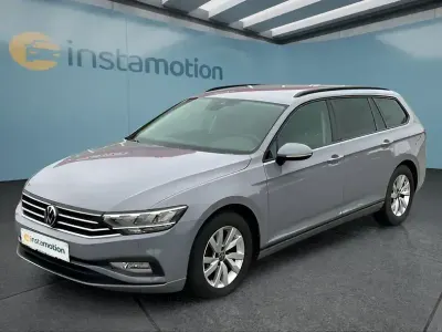 Gebraucht VW Passat 150 PS (110 kW) 2023 Grau Kombi