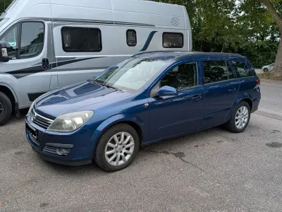 Gebraucht Opel Astra Edition 105 PS (77 kW) 2006 Blau Limousine