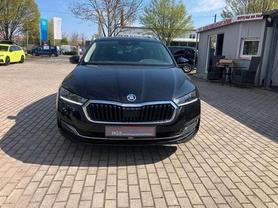 Second-hand Skoda Octavia Selection 150 CP (110 kW) 2024 Negru Break