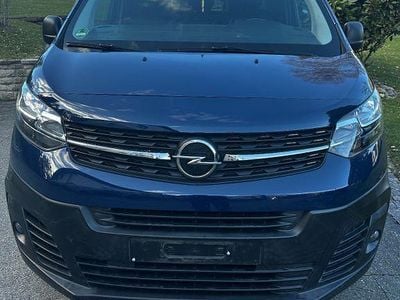 Second-hand Opel Vivaro 166 CP (122 kW) 2020 Albastru Monovolum