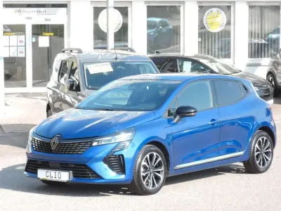 Gebraucht Renault Clio V Techno 143 PS (105 kW) 2025 Blau Limousine