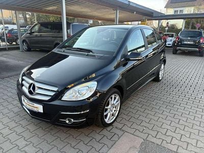 Gebraucht Mercedes B180 116 PS (85 kW) 2010 Kosmosschwarz Van / Kleinbus