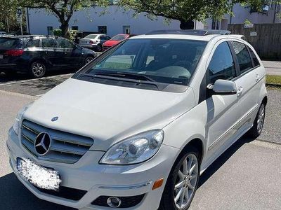 Mercedes B200