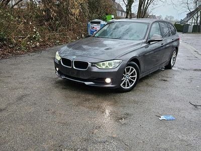 Gebraucht BMW 320 M Sport 183 PS (134 kW) 2013 Grau Kombi