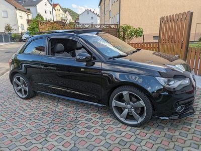 Gebraucht Audi A1 S-Line 122 PS (89 kW) 2011 Schwarz Kleinwagen