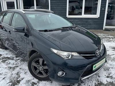 Dark steel Gebraucht 2014 Toyota Auris Touring Sports Comfort Kombi | 12.900 € (Teuer)