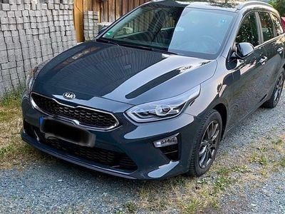 Grau Gebraucht 2018 Kia Ceed Sportswagon Spirit Kombi | 13.100 € (Fairer Preis)