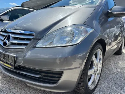 Gebraucht Mercedes A180 109 PS (80 kW) 2009 Grau Limousine