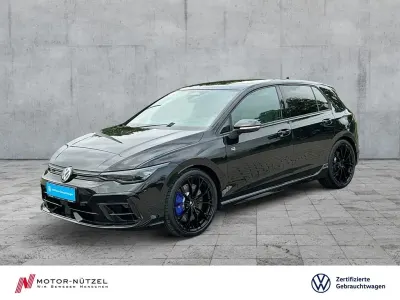 Gebraucht VW Golf VIII R 333 PS (244 kW) 2025 Grenadillschwarz metallic Limousine