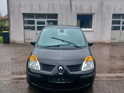 Używany Renault Modus 90 KM (66 kW) 2005 Czarny Minivan