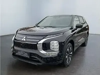 Neu Mitsubishi Outlander P-HEV 306 PS (225 kW) 2026 Schwarz (kristallschwarz) SUV
