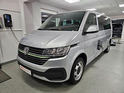 Grau Gebraucht 2020 VW Caravelle Van / Kleinbus | 23.977 €
