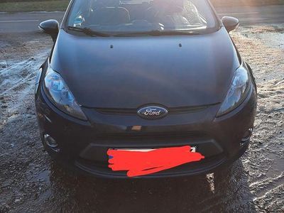 Blau Gebraucht 2012 Ford Fiesta Trend Limousine | 3.000 € (Fairer Preis)