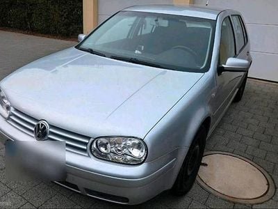 Usata VW Golf IV 115 CV (84 kW) 2003 Argento Berlina