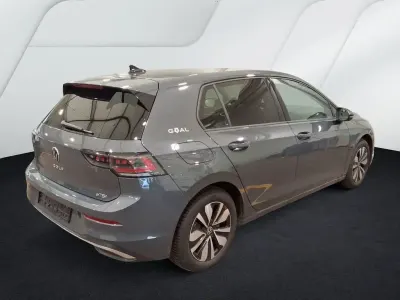 Gebraucht VW Golf VIII Goal 150 PS (110 kW) 2025 Grau Limousine
