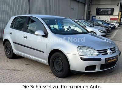 Usata VW Golf V Trendline 75 CV (55 kW) 2005 Argento Utilitaria