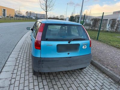Gebraucht Fiat Punto 55 PS (40 kW) 1998 Blau Kleinwagen