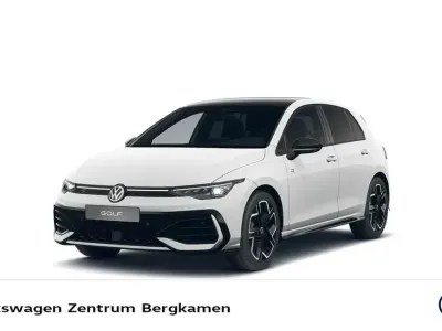 Gebraucht VW Golf VIII Style 204 PS (150 kW) 2026 Pure white/schwarz Limousine