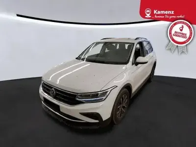 Gebraucht VW Tiguan Life 150 PS (110 kW) 2021 Weiß SUV