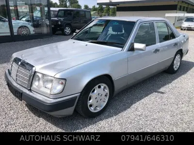 Gebraucht Mercedes 280 197 PS (144 kW) 1992 Silber Limousine