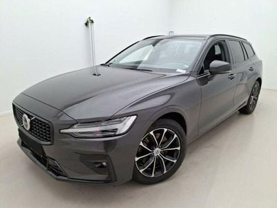 Gebraucht Volvo V60 Plus 197 PS (144 kW) 2023 Platinum grey met. Kombi