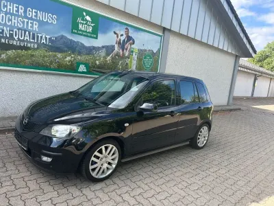 Gebraucht Mazda 2 Inclusive 101 PS (74 kW) 2005 Schwarz Kleinwagen