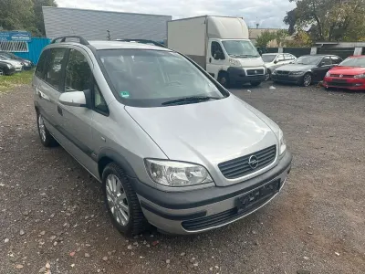 Gebraucht Opel Zafira Edition 116 PS (85 kW) 2000 Grau Van / Kleinbus