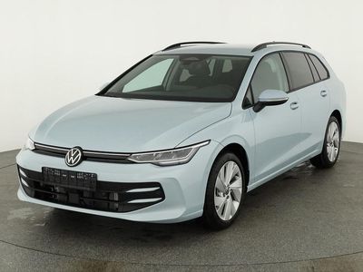 Crystal ice blue metallic Neu 2025 VW Golf VIII Life Kombi | 30.495 € (Guter Preis)