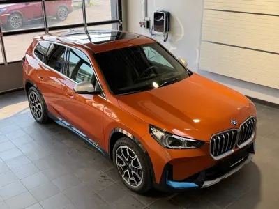 Gebraucht BMW iX1 xLine 230 kW (313 PS) 2023 Orange SUV