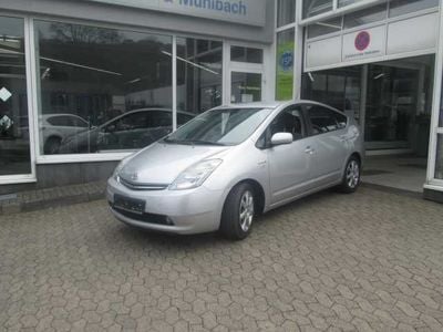 Gebraucht Toyota Prius Executive 78 PS (57 kW) 2006 Silber metallic Kleinwagen