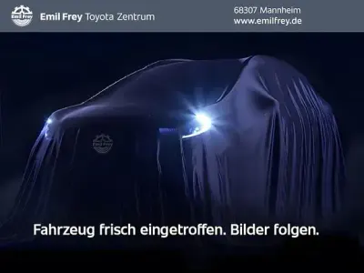 Gebraucht Toyota Corolla Plus 122 PS (89 kW) 2019 Novaweiß perleffekt, dach schwarz