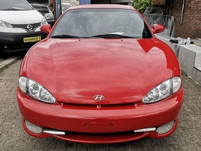 Rot Gebraucht 1997 Hyundai Lantra Limousine | 4.700 €