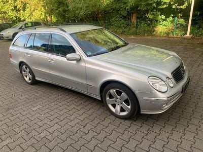 Mercedes E200