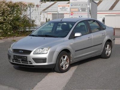 Gebraucht Ford Focus 109 PS (80 kW) 2007 Silber Limousine
