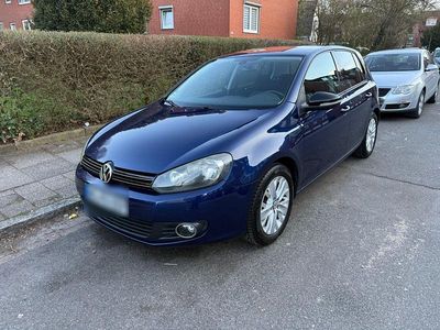 Gebraucht VW Golf VI 102 PS (75 kW) 2008 Blau Kleinwagen