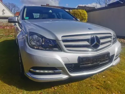 Brugt Mercedes C200 136 HK (100 kW) 2012 Sølv Sedan
