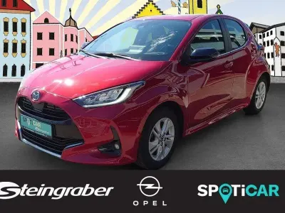 Gebraucht Mazda 2 116 PS (85 kW) 2022 Rot Kleinwagen