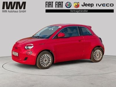 Gebraucht Fiat 500e Red 86 kW (118 PS) 2023 Rot Limousine