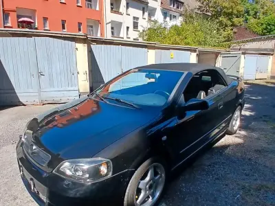 Gebraucht Opel Astra 147 PS (108 kW) 2002 Schwarz Cabrio