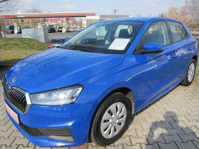 Second-hand Skoda Fabia Active 95 CP (69 kW) 2022 Albastru Hatchback