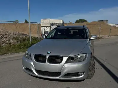 Brugt BMW 320 Sport Line 170 HK (125 kW) 2011 Sølv Stationcar