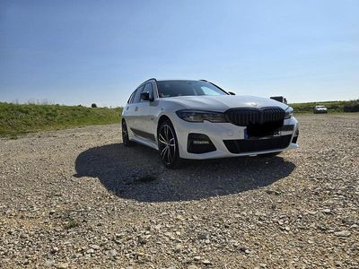 BMW 330e