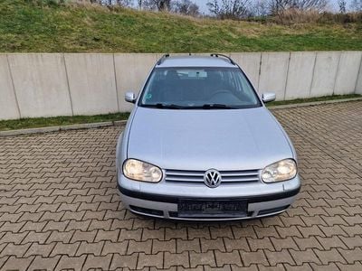 Grau Gebraucht 2000 VW Golf IV Kombi | 1.080 € (Fairer Preis)