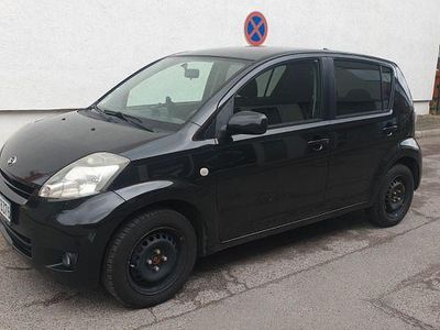Gebraucht Daihatsu Sirion 91 PS (66 kW) 2008 Schwarz Kleinwagen