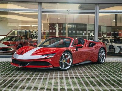 Gebraucht Ferrari SF90 2022 Rot Cabrio
